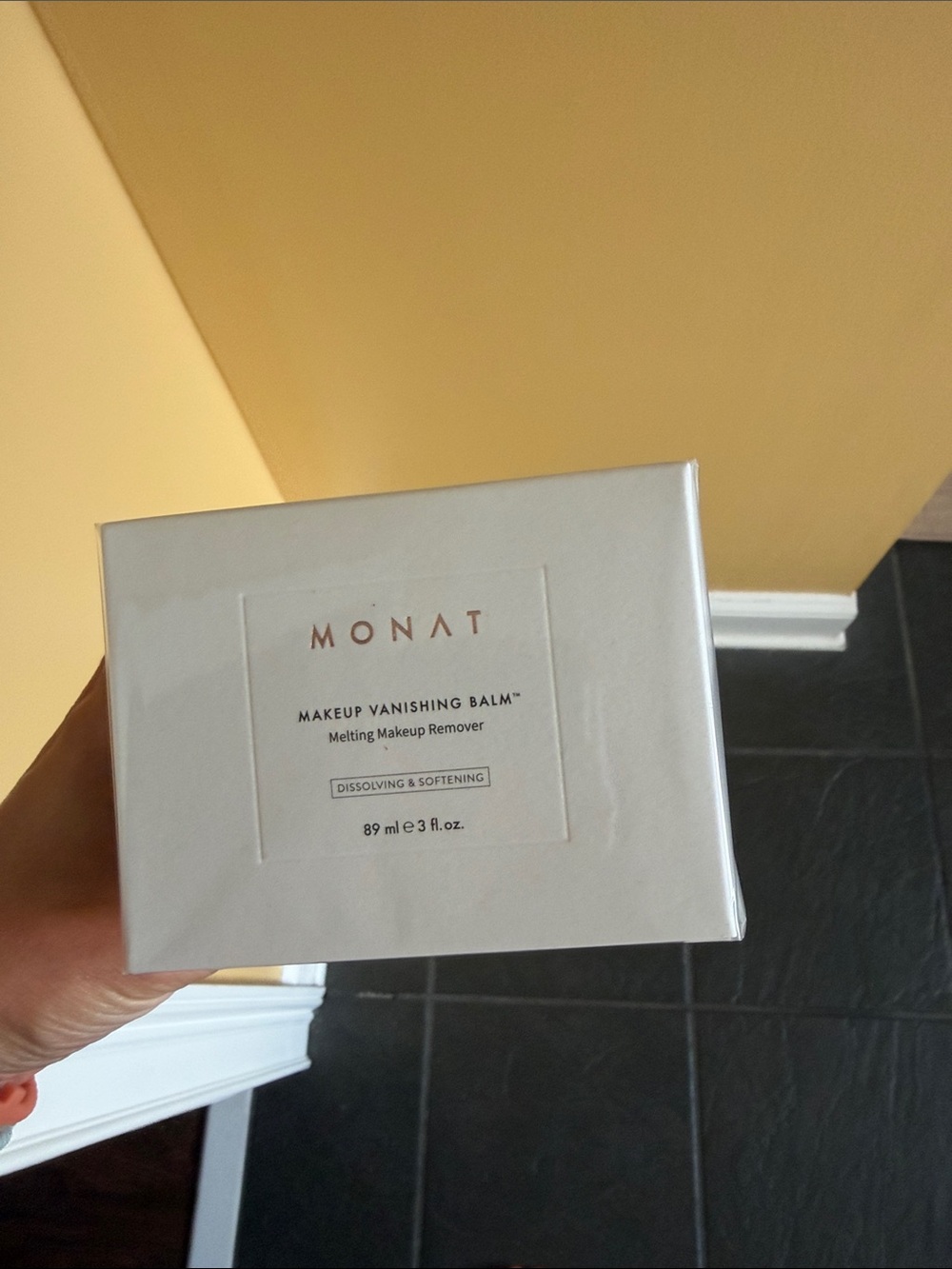 MONAT Makeup Vanishing Balm Melting Makeup Remover - White